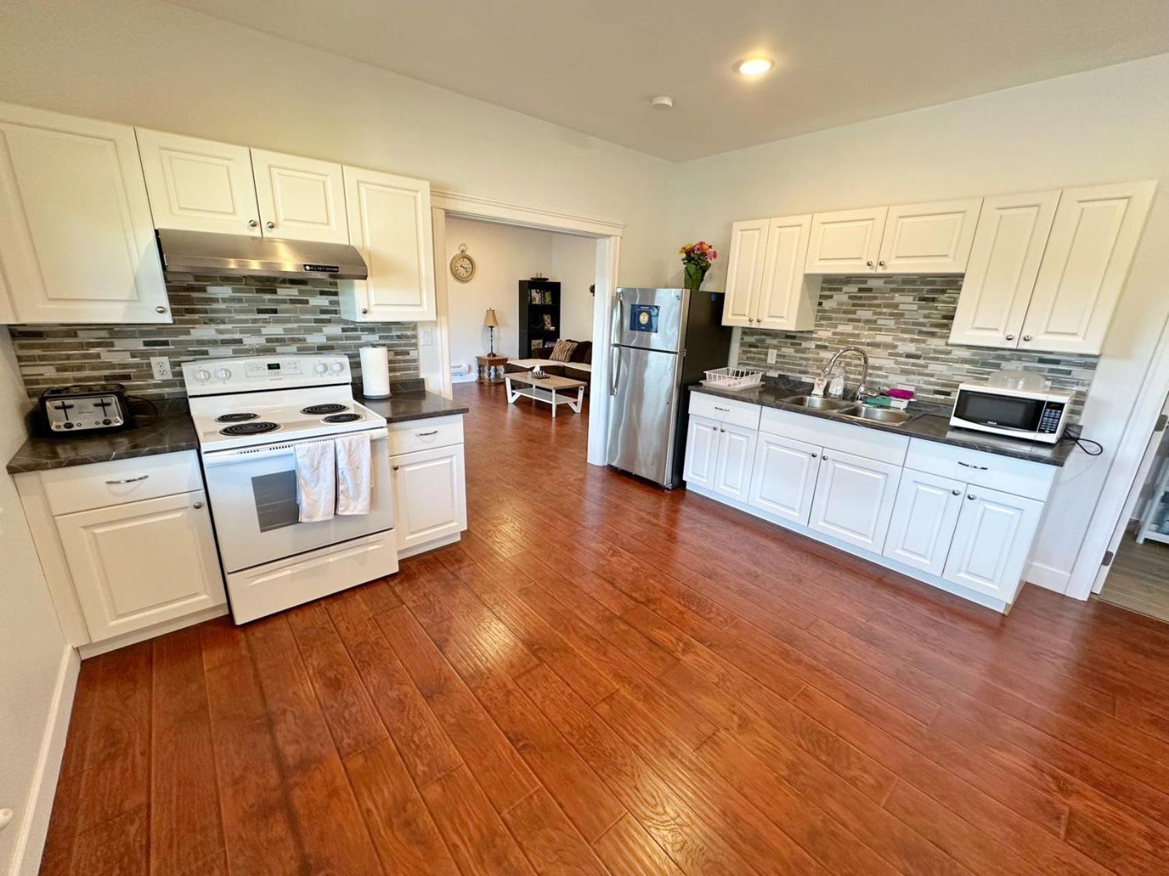 Oasis Bed & Breakfast Langford Bagian luar foto